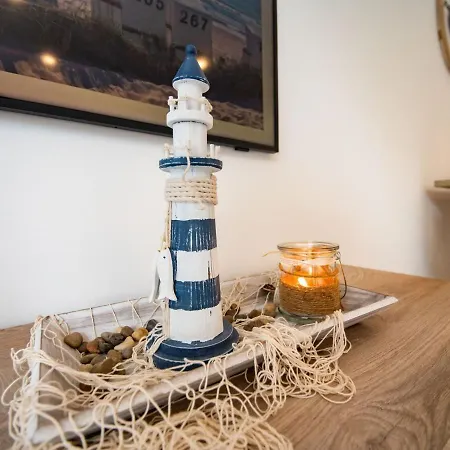 In Am Ostseestrand 度假居 *